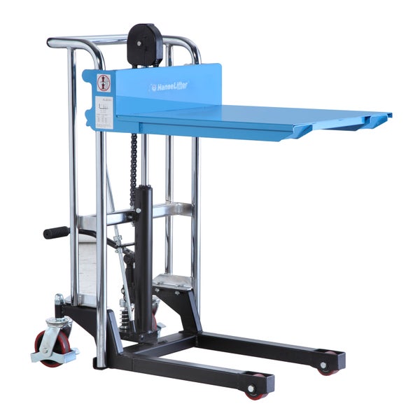 HanseLifter manueller Plattform-Hochhubwagen mit blauer Stahlplattform und verchromtem Rahmen.