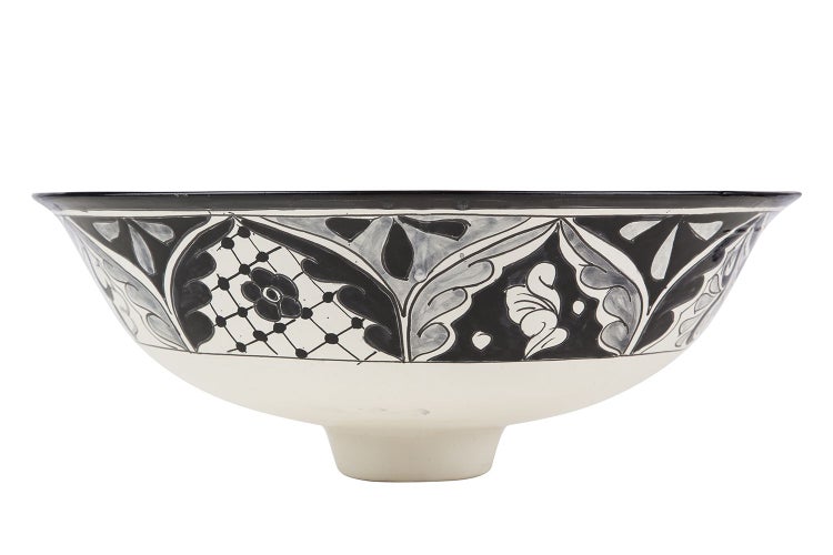 Handwaschbecken mit Blumenmuster