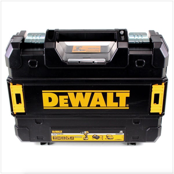 Schwarzer Werkzeugkoffer aus Kunststoff mit Tragegriff und DeWalt Logo.