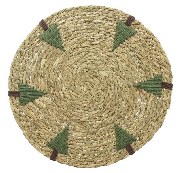 Runder Tischset aus Seegras mit aufgenähten Baum Motiven