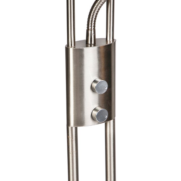 Detailaufnahme einer Stehlampe aus Metall mit zwei Schaltern