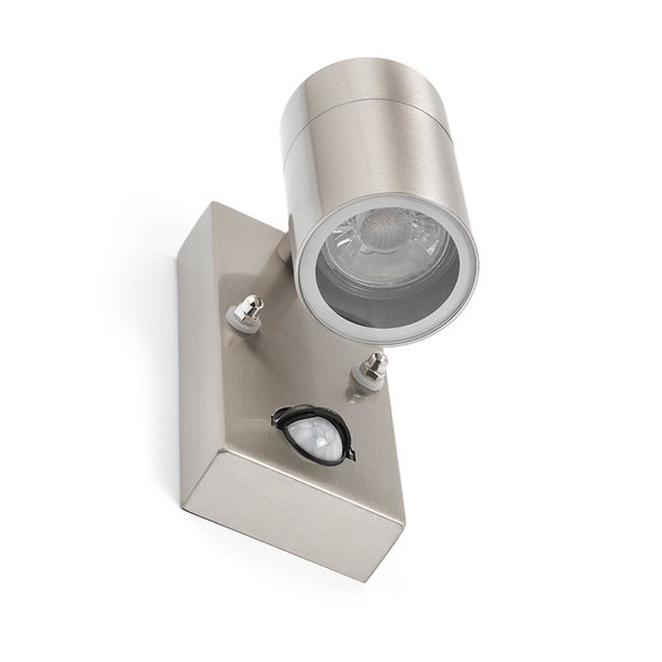 Außenwandleuchte aus Edelstahl mit einem verstellbaren Spot und integriertem Bewegungsmelder.