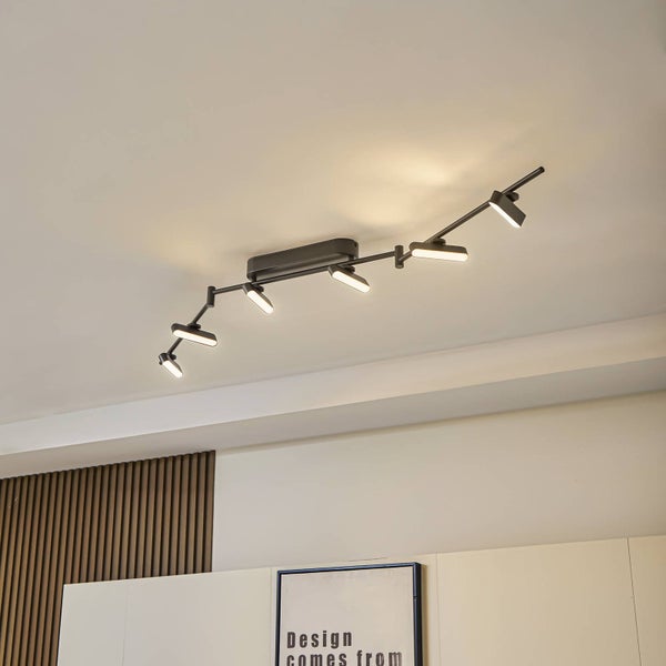 Moderne 6-flammige LED-Deckenleuchte in Schwarz mit verstellbaren Armen und schmalen Spotköpfen.