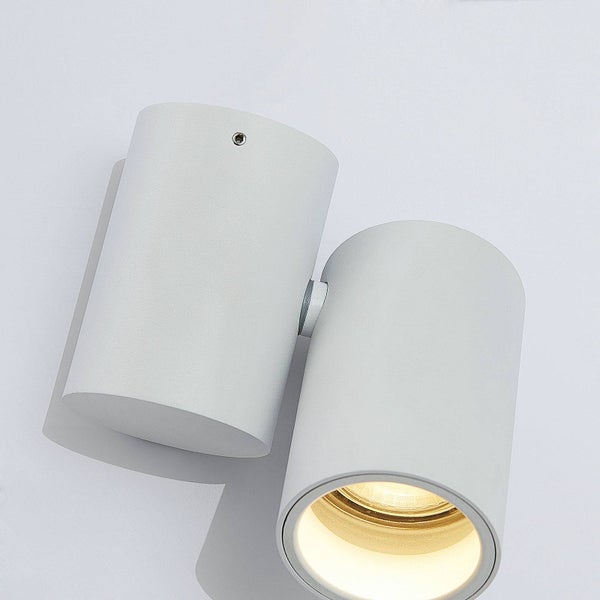 Zwei zylindrische Wandleuchten aus Metall