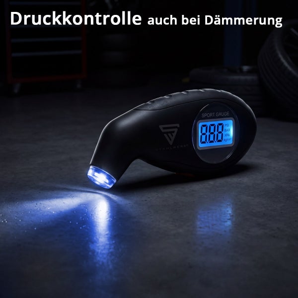 Stahlwerk digitaler Reifendruckprüfer mit beleuchtetem Display und integrierter Lampe für Messungen bei Dunkelheit.
