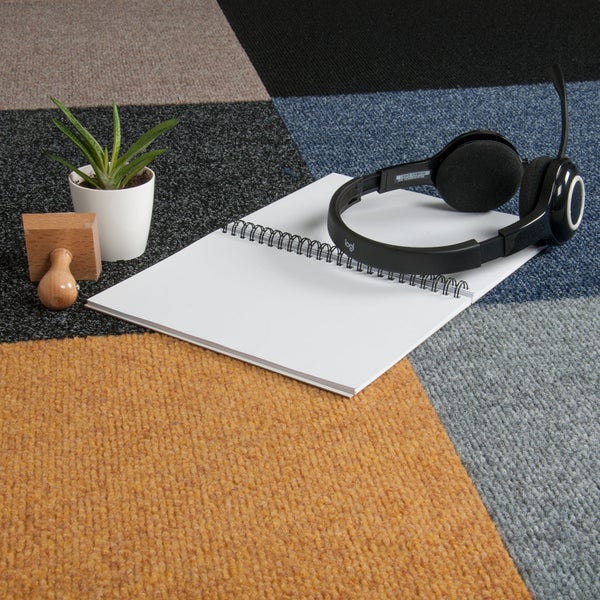 Schwarze Teppichfliesen selbstliegend Nadelvlies Teppichboden als Fliesen ideal für Büro und Geschäft Nadelfilz Teppich Fliesen in 50x50 cm