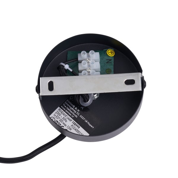 Innenansicht einer Pendelleuchte mit Verkabelung und Montagehalterung