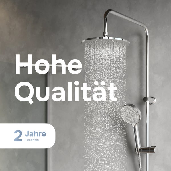 Duschsystem mit Kopfbrause und Handbrause in einem modernen Badezimmer, inklusive zwei Jahren Garantie.