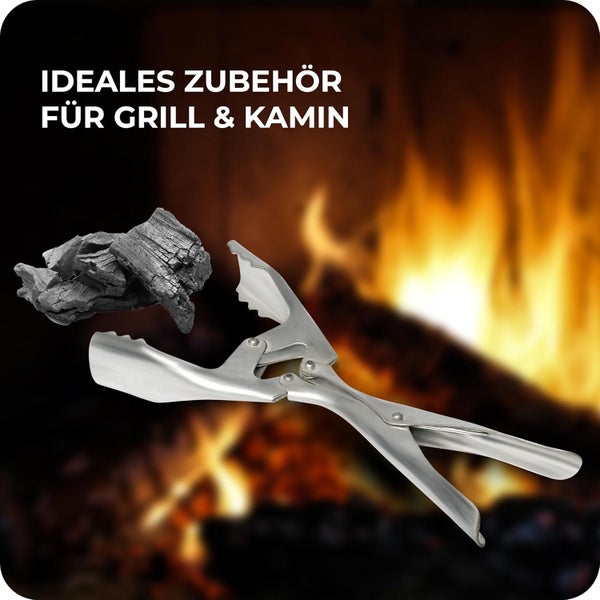 Grillzange und Kaminzange aus Metall vor brennendem Feuer mit Grillkohle.