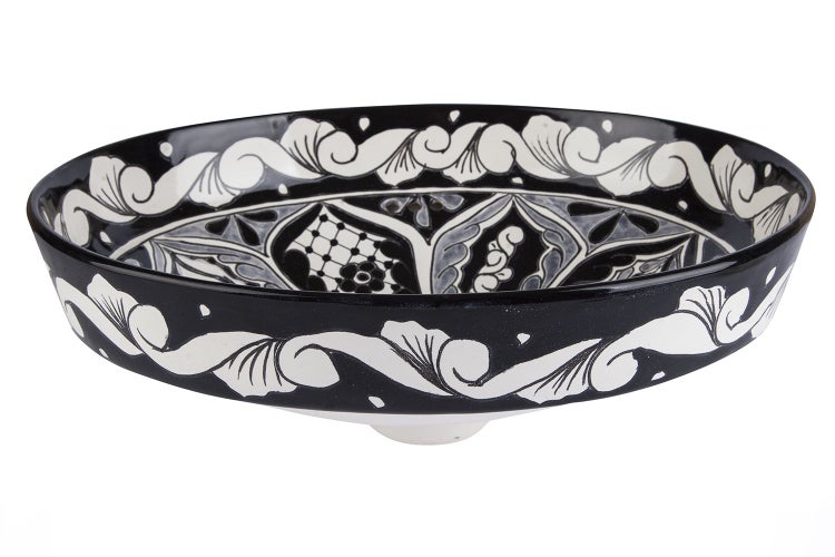 Waschbecken aus Keramik mit floralem Muster