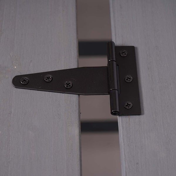 T-Scharnier aus Metall an Holztür befestigt