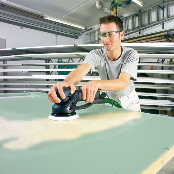 Festool Exzenterschleifer ROTEX RO 150 FEQ in Anwendung