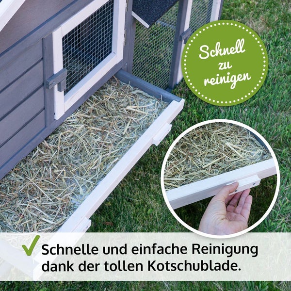 Detailansicht eines Kleintierstalls aus Holz mit einer herausziehbaren Kotschublade für eine schnelle und einfache Reinigung.