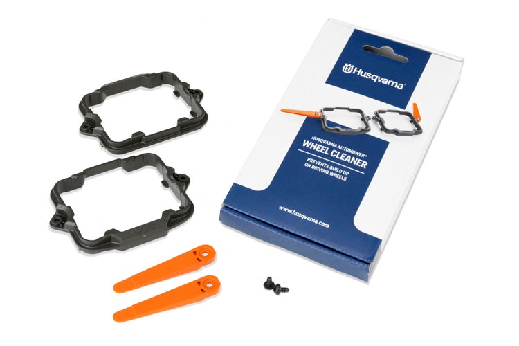Husqvarna Automower Radreiniger-Set mit zwei Radreinigern, zwei Klingen und Schrauben in der Verpackung