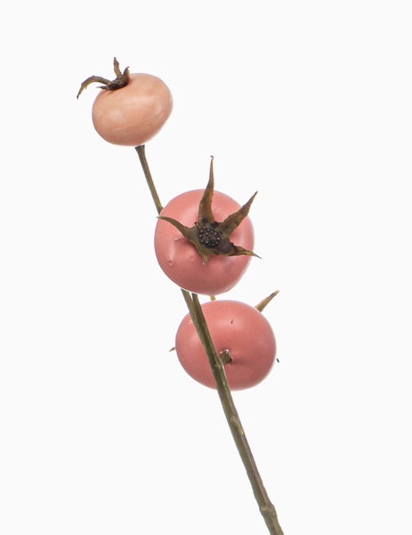 Künstlicher Beerenzweig mit drei runden Beeren an einem Stiel.