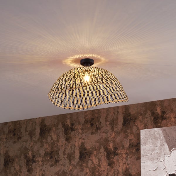 Deckenleuchte aus Bambus mit Lichteffekt an der Decke