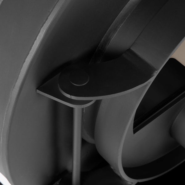 Detailansicht eines Ofens mit Metallelementen