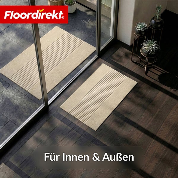 Floordirekt Logo. Zwei beige Schmutzfangmatten mit Streifenmuster vor Glastür auf Stein- und Holzboden. Für Innen- und Außenbereich geeignet.