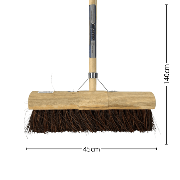 Kokosfaser-Kehrbesen mit Holzstiel, 45 cm breit und 140 cm hoch