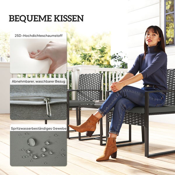 Gartenstühle mit Kissen aus hochdichtem Schaumstoff, abnehmbarem, waschbarem Bezug und spritzwasserbeständigem Gewebe auf einer Terrasse.