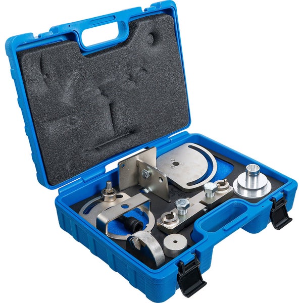 Werkzeugsatz für Autos in einem geöffneten blauen Koffer