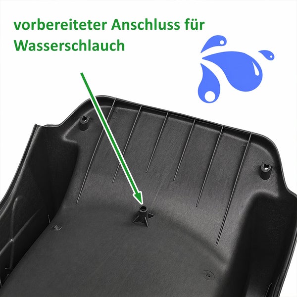 Vorbereiteter Anschluss für einen Wasserschlauch an einem Kunststoffteil.