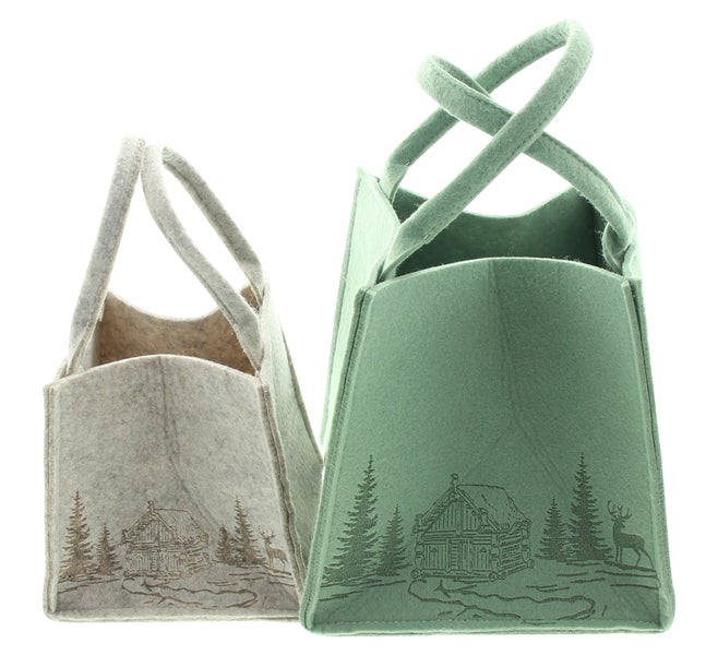 Zwei Filztaschen mit Hütten- und Hirschmotiv