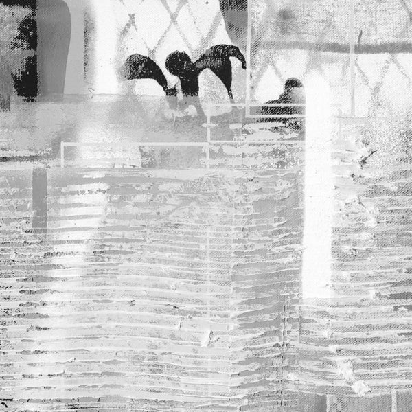 Abstraktes Gemälde auf Leinwand mit verschiedenen Texturen und Formen.