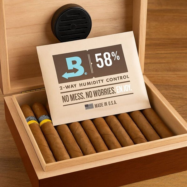 Boveda Pack zur 2-Wege-Feuchtigkeitskontrolle mit 58 Prozent in einem Zigarren-Humidor aus Holz.