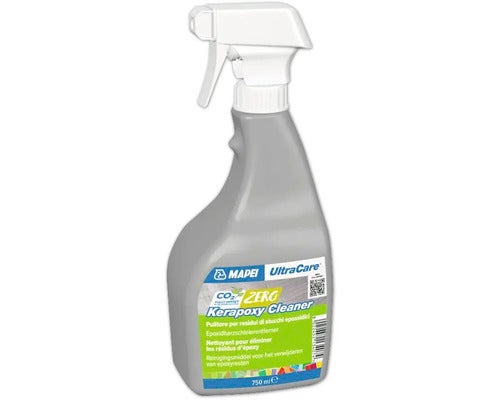 MAPEI UltraCare Kerapoxy Cleaner, Epoxidharzschleierentferner in einer 750 Milliliter Sprühflasche.