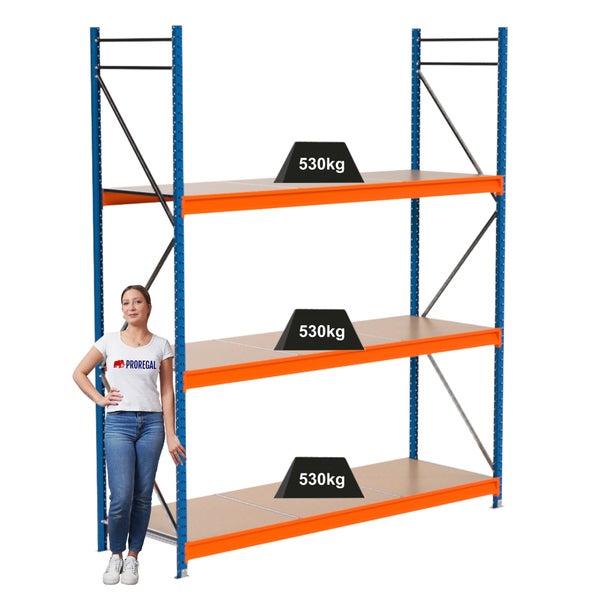 Lagerregal mit drei Ebenen und einer Traglast von 530 Kilogramm pro Ebene.
