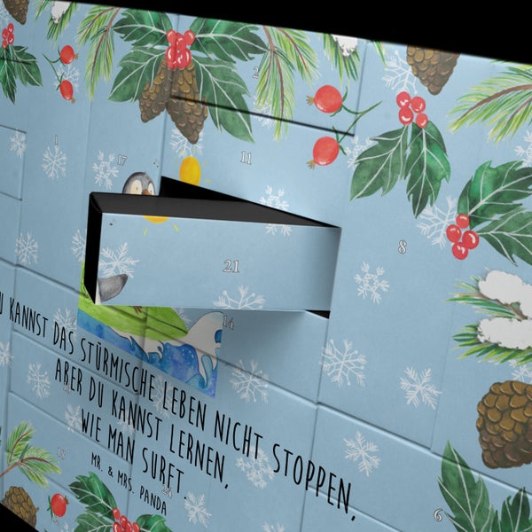 Mr. & Mrs. Panda Befüllbarer Adventskalender Pinguin Surfer - Blau Pastell