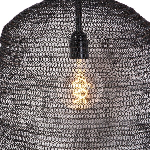 Hängelampe aus Drahtgeflecht mit Glühbirne