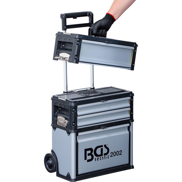 Werkzeugkoffer mit Schublade, geöffnet.