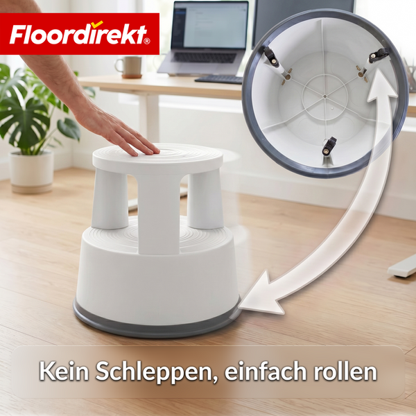 Floordirekt Logo, weißer Kunststoff-Rollhocker mit zwei Stufen und Rollen an der Unterseite in einem hellen Büro.