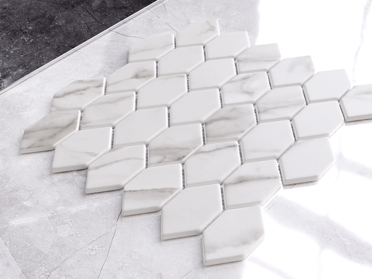 Glasmosaik auf Netz für Bad oder Küche 25cm x 25.6cm - Elegant White Statuary