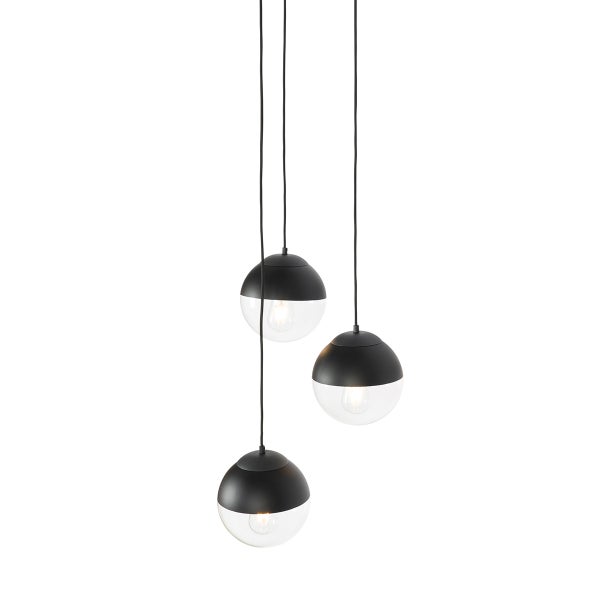 Pendelleuchte mit drei schwarzfarbigen, halbkugelförmigen Lampenschirmen
