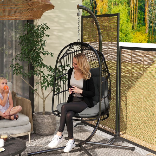 Outsunny Hängesessel Hängekorb mit Kissen Polyrattan Schaukel Outdoor Indoor faltbar Hängestuhl belastbar bis 150kg Hängeschaukel Korbhängesessel für Wohnzimmer Balkon Terrasse Dunkelgrau