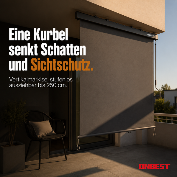 Vertikalmarkise von ONBEST auf einem Balkon, stufenlos ausziehbar bis 250 Zentimeter für Schatten und Sichtschutz.