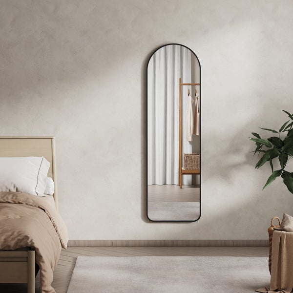 EMKE Bogen Standspiegel 147x45cm Ganzkörperspiegel mit Rahmen aus Aluminiumlegierung für Wohn-,Schlaf-, Aufenthalt und Ankleidezimmer, Schwarz