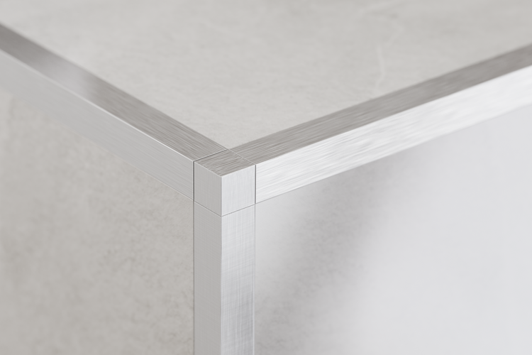 Detailansicht einer Schrankecke mit Aluminiumkanten