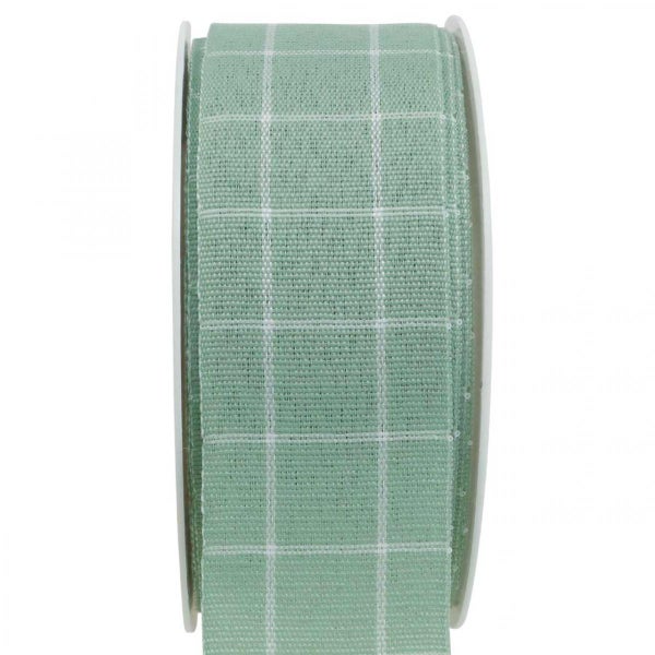 Dekoratives Schleifenband mit Karomuster auf Rolle