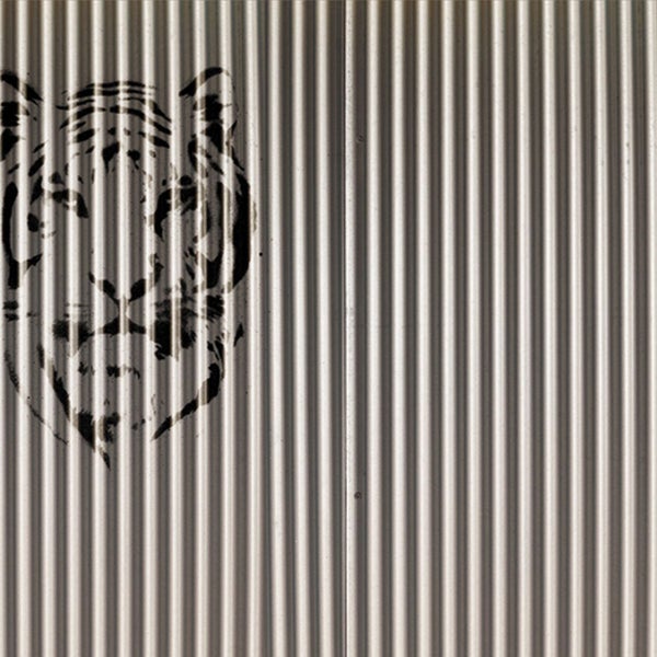Wellblech mit Tigerkopf