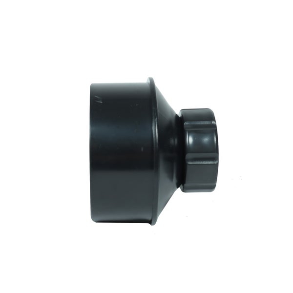 Schwarzes Reduzierstück aus Kunststoff für Abflussrohre.