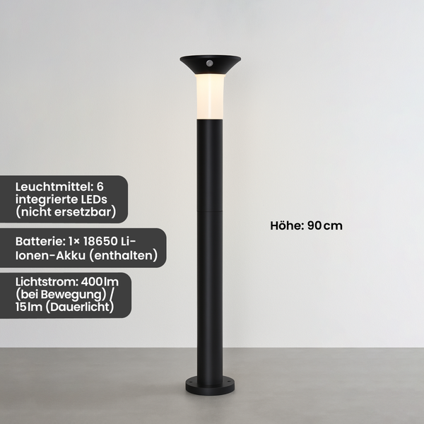 Schwarze Wegeleuchte mit einer Höhe von 90 Zentimetern