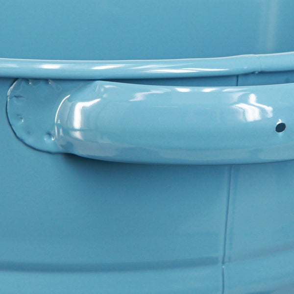 Detailansicht eines Eimers mit Griff