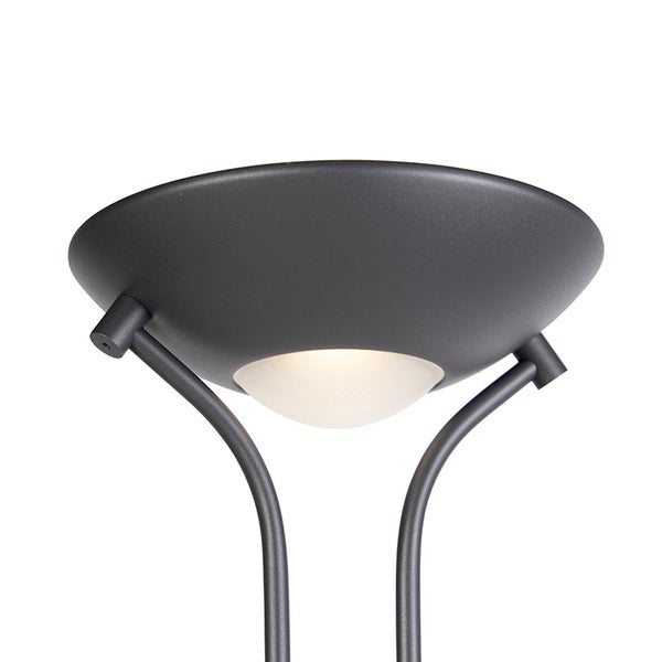 Detailaufnahme einer modernen Außenleuchte mit LED-Beleuchtung