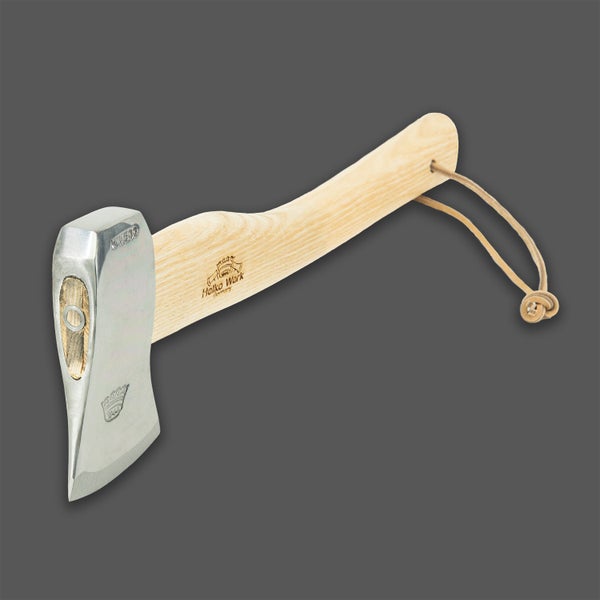 Handbeil mit geschmiedetem Stahlkopf und Hickory Holzstiel von Helko Werk inklusive Lederband