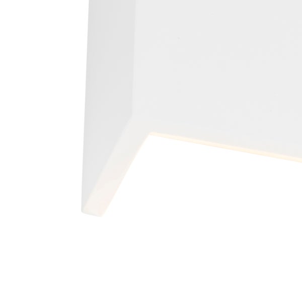 Weiße Wandleuchte im Detail