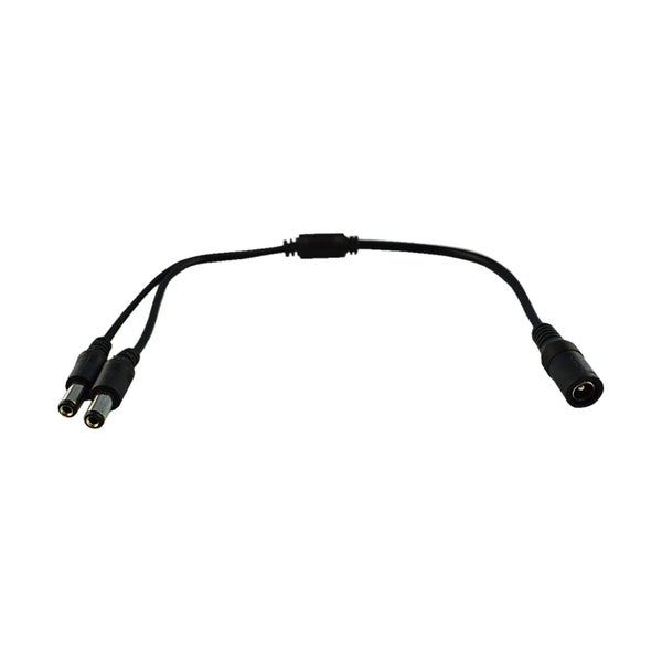 Y-Kabeladapter mit zwei Hohlsteckern und einer Hohlbuchse für Stromversorgung